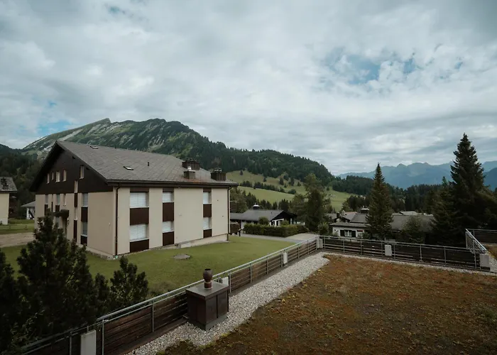 Alpengluehen Apartman *
